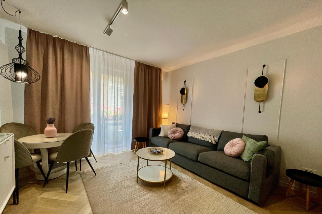 Jeny Boutique Apartment Târgu-Mureş Zewnętrze zdjęcie